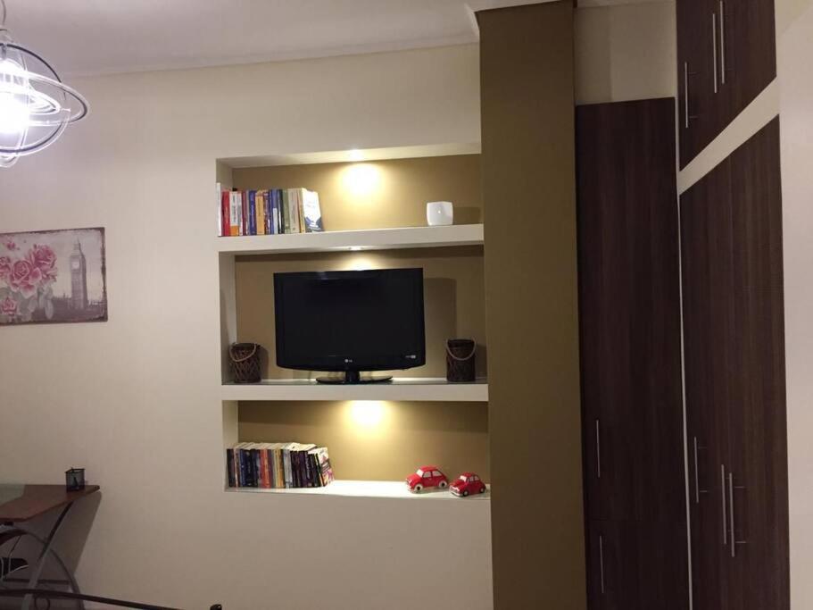 Home In The Heart Of City Atena Exterior foto
